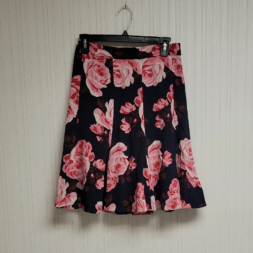 Kate Spade Crepe Floral midi Skirt Sz 2. office date business church feminine